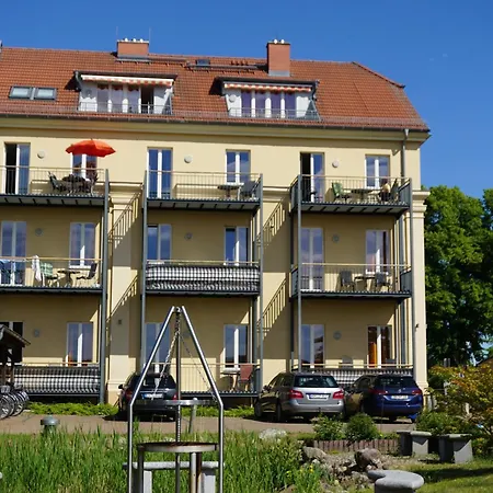 Apartment Maisonettenwohnung Mit Wendeltreppe Zu Den Schlafzimmern Mit Seeblick Rheinsberg