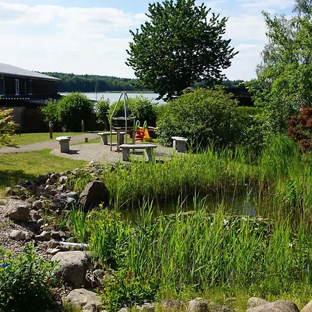 Maisonettenwohnung Mit Wendeltreppe Zu Den Schlafzimmern Mit Seeblick * Rheinsberg