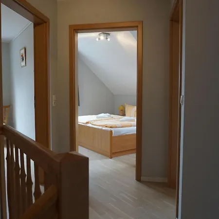 Maisonettenwohnung Mit Wendeltreppe Zu Den Schlafzimmern Mit Seeblick * Rheinsberg